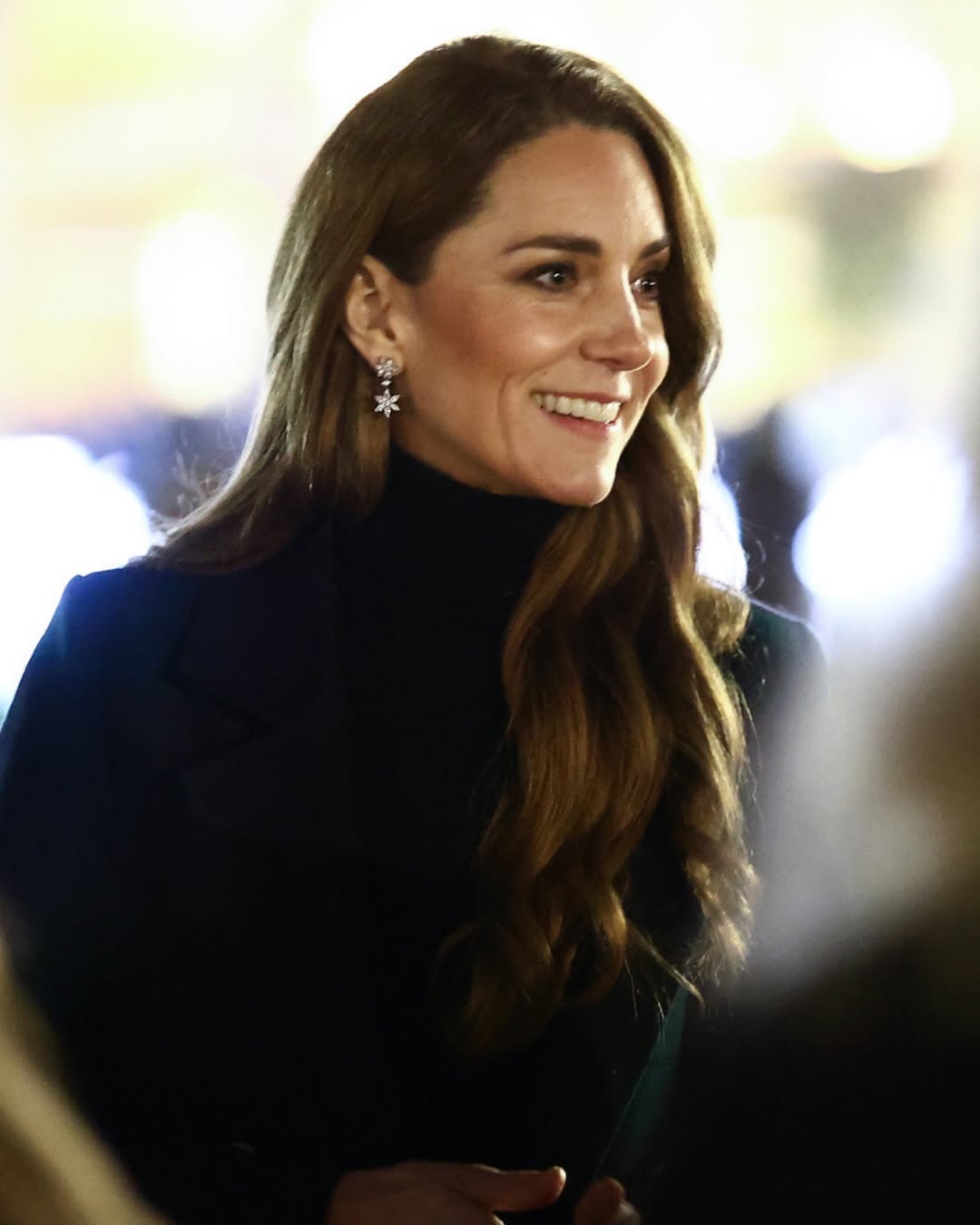 كيت ميدلتون بإطلالة بسيطة مدروسة خلال تواجدها في مستشفى رويال مارسدن لمرضى السرطان (انستغرام)