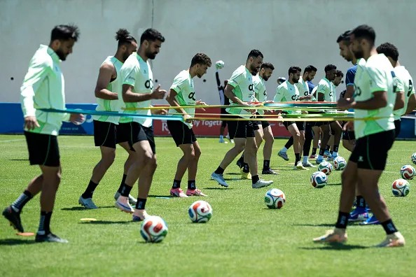 لاعبو الأردن.
