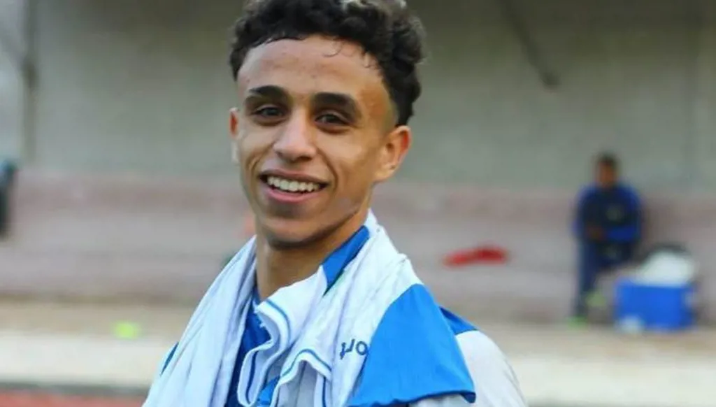 وفاة لاعب في الدوري المصري بعد إصابة قاتلة داخل الملعب