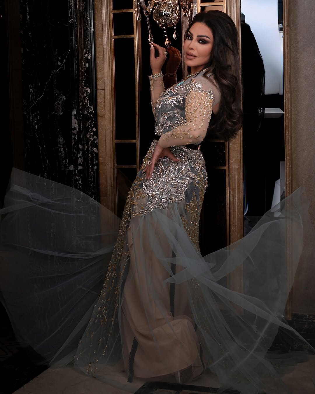 احلام الشامسي بفستان كوتور فخم (انستغرام)