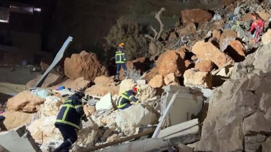 انهيار صخري في وهران (وكالات)