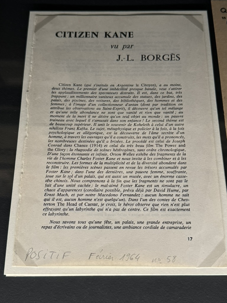 مقال بورخيس عن ”المواطن كاين“ في مجلّة ”بوزيتيف“. 