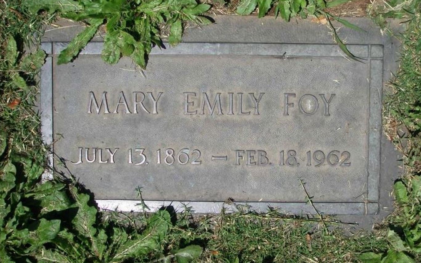 ضريح ماري في لوس أنجلس 