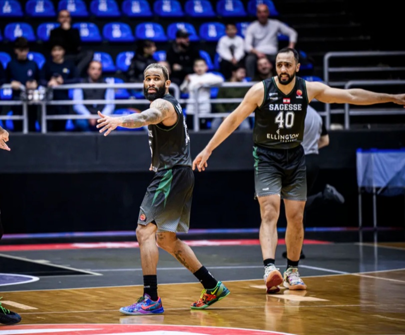 من مباراة الحكمة والوحدة. (فيبا)