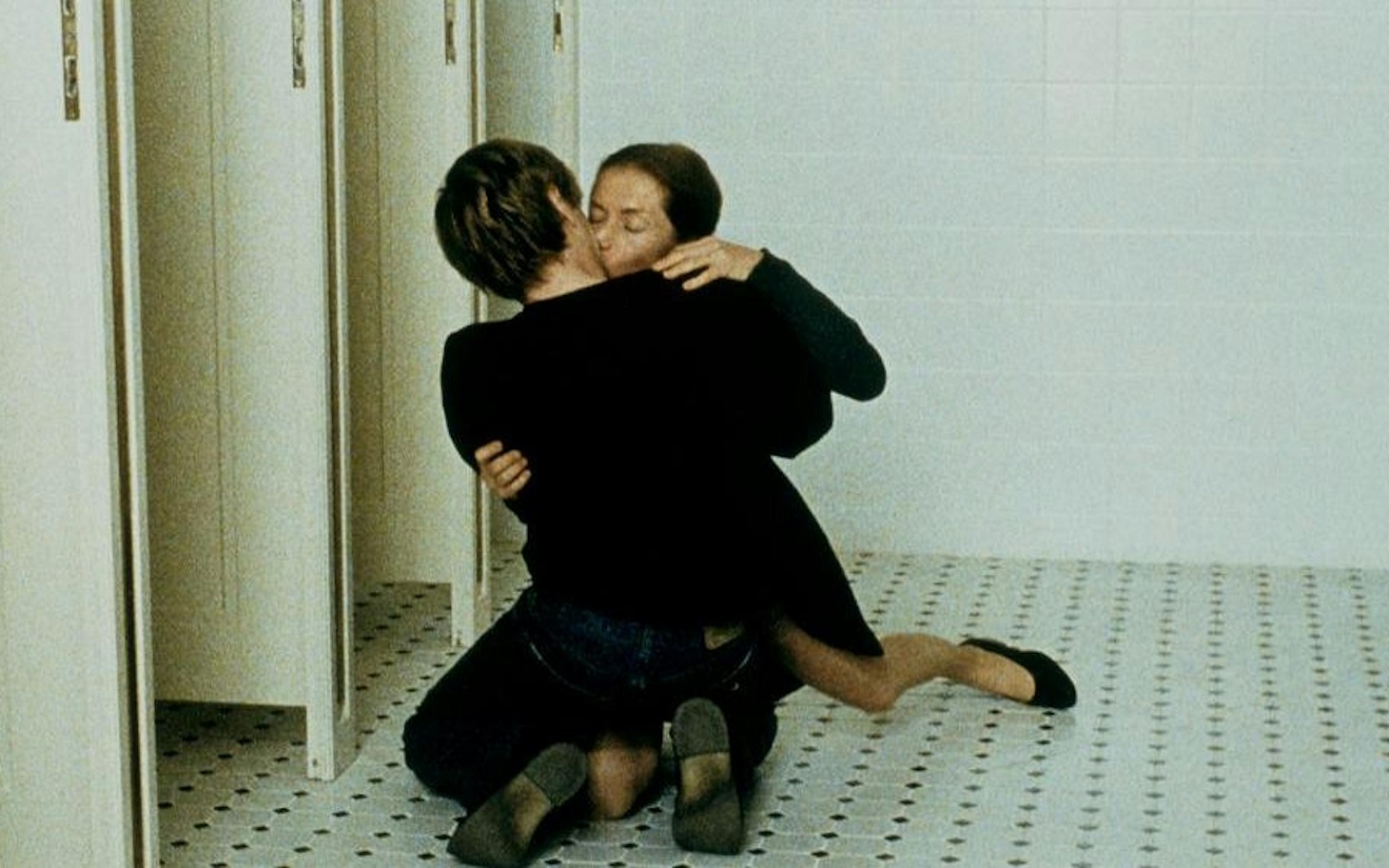 مجسدةً دور إريكا في ”عازفة البيانو“.