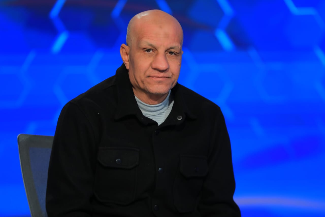 النجم المصري السابق محمد كمونة. (وكالات)