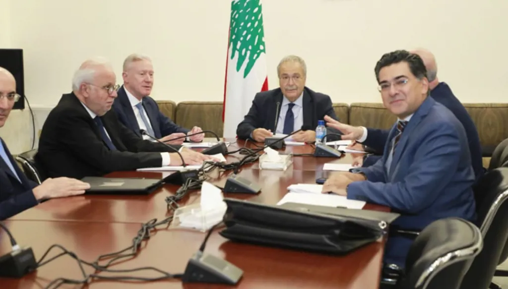 نضج التسوية الانتخابية: لا نواب ستة والاقتراع في الداخل