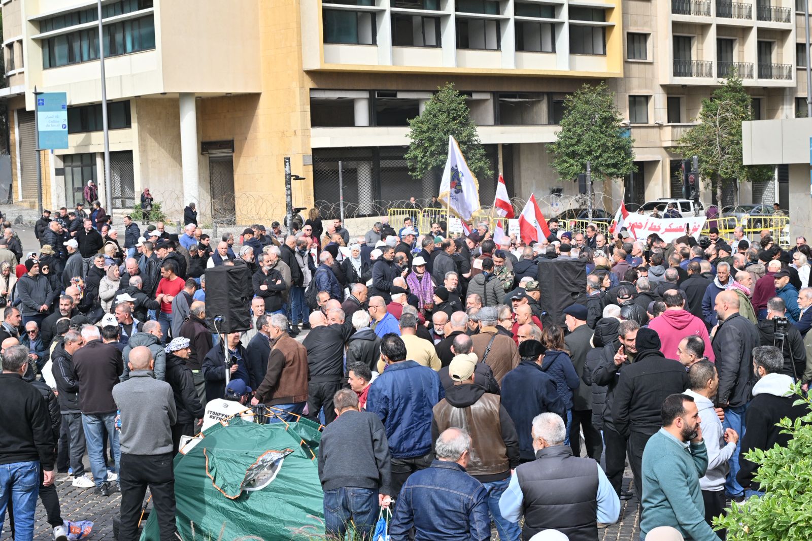 اعتصامات في الشارع (حسام شبارو).