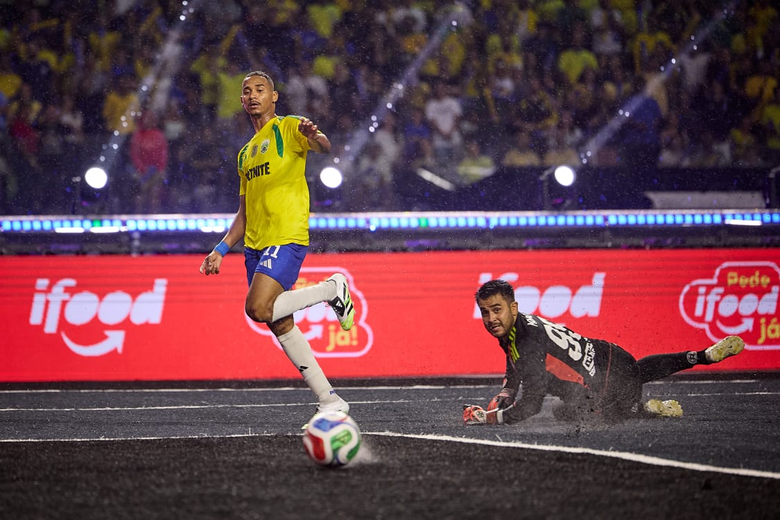 من إحدى المباريات في دوري الملوك.