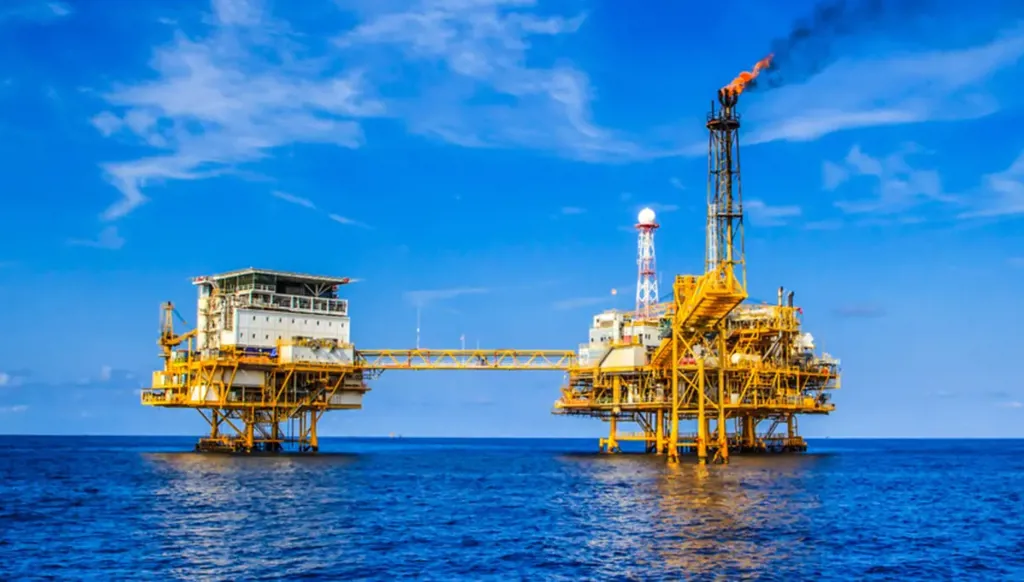 كم تكلّف حماية إمدادات النفط عالمياً؟