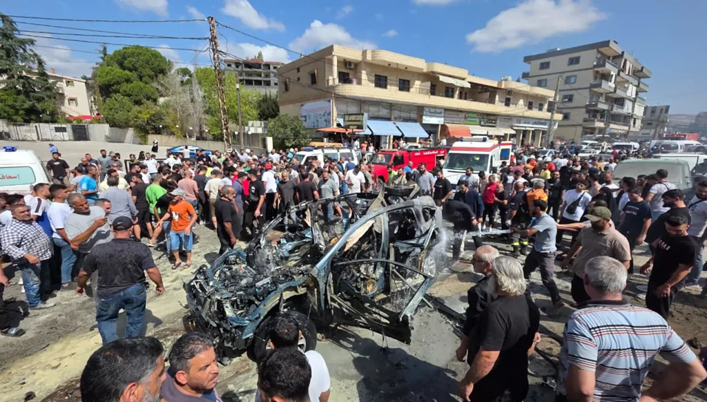من ضحايا البيجر... صاروخ موجّه يستهدف سيارة في زبدين ويودي بحياة زوجين (فيديو)