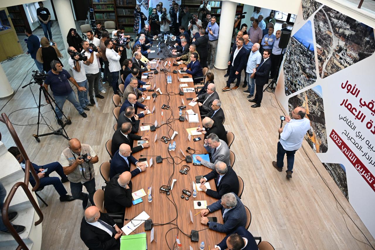 اللقاء التنسيقي الأوّل نحو إعادة الإعمار في منطقة الرادار. (تصوير حسام شبارو)