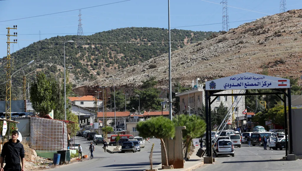 بعد خطفهما... الجيش اللبناني يتسلم فتيين من الجانب السوري