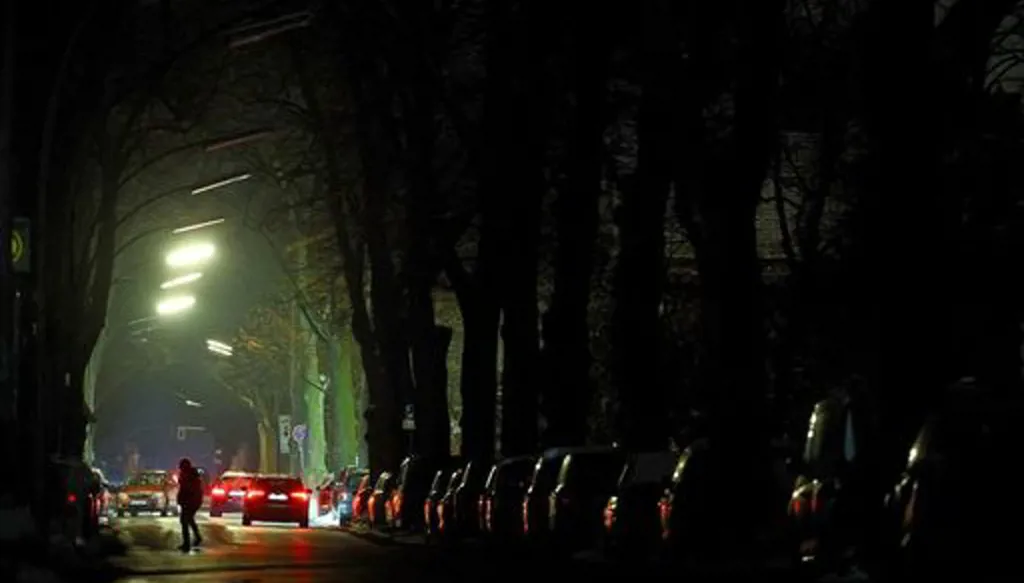 الكهرباء تعود لبرلين بعد "أطول انقطاع للتيار" منذ الحرب العالمية الثانية