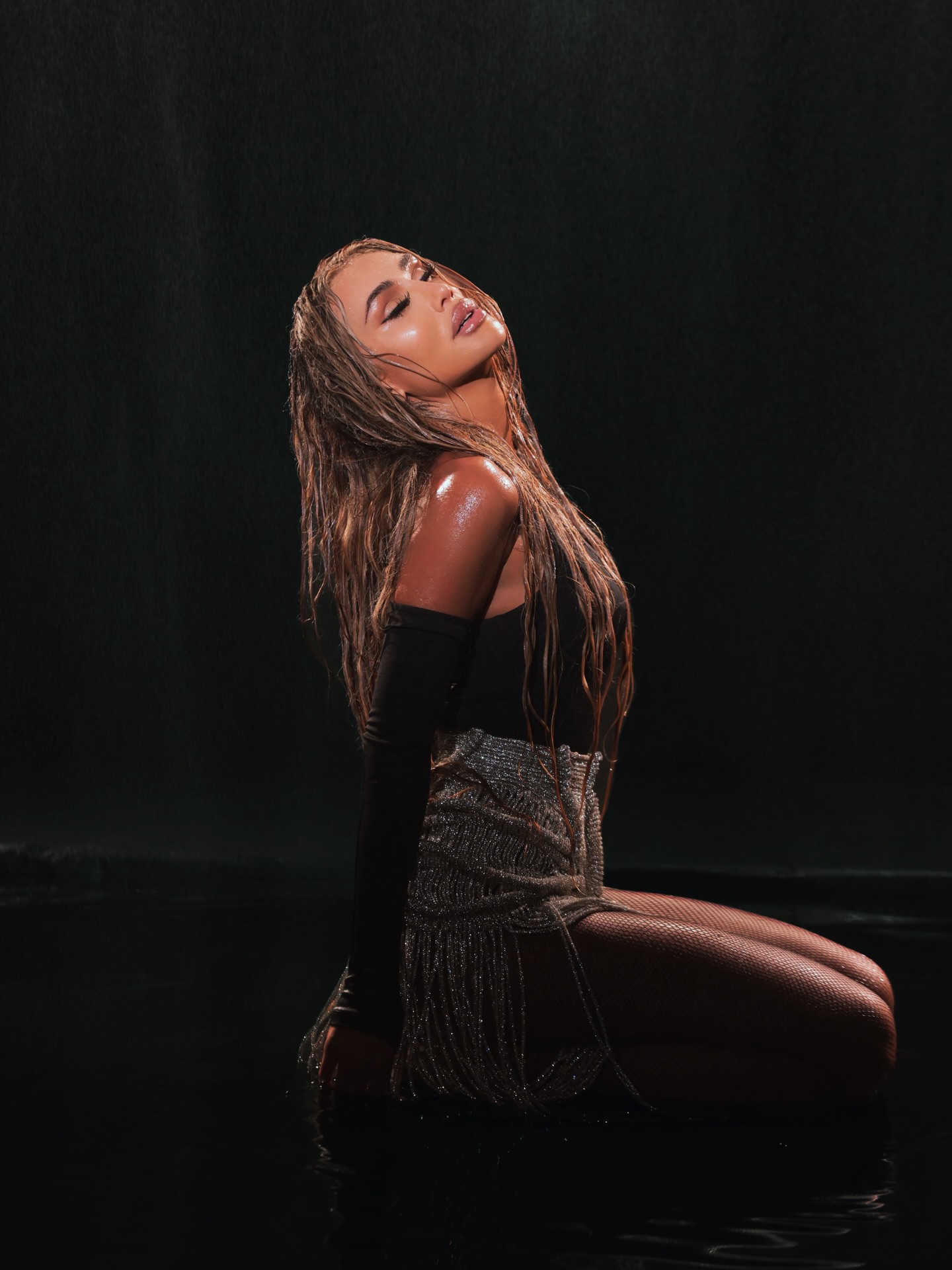 مايا دياب تجسّد الجرأة والقوّة الأنثويّة بتصميم نيكولا جبران (إنستغرام)