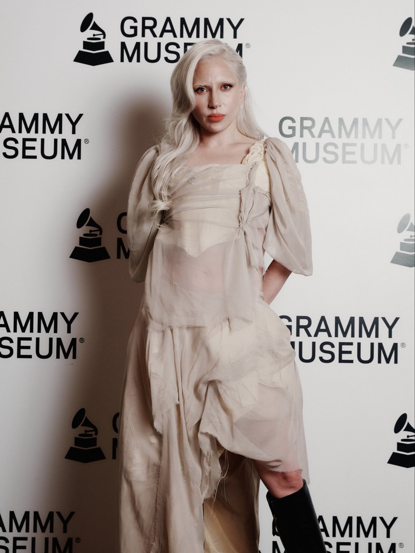 الموضة بالنسبة لليدي غاغا وسيلة تعبير (إنستغرام)