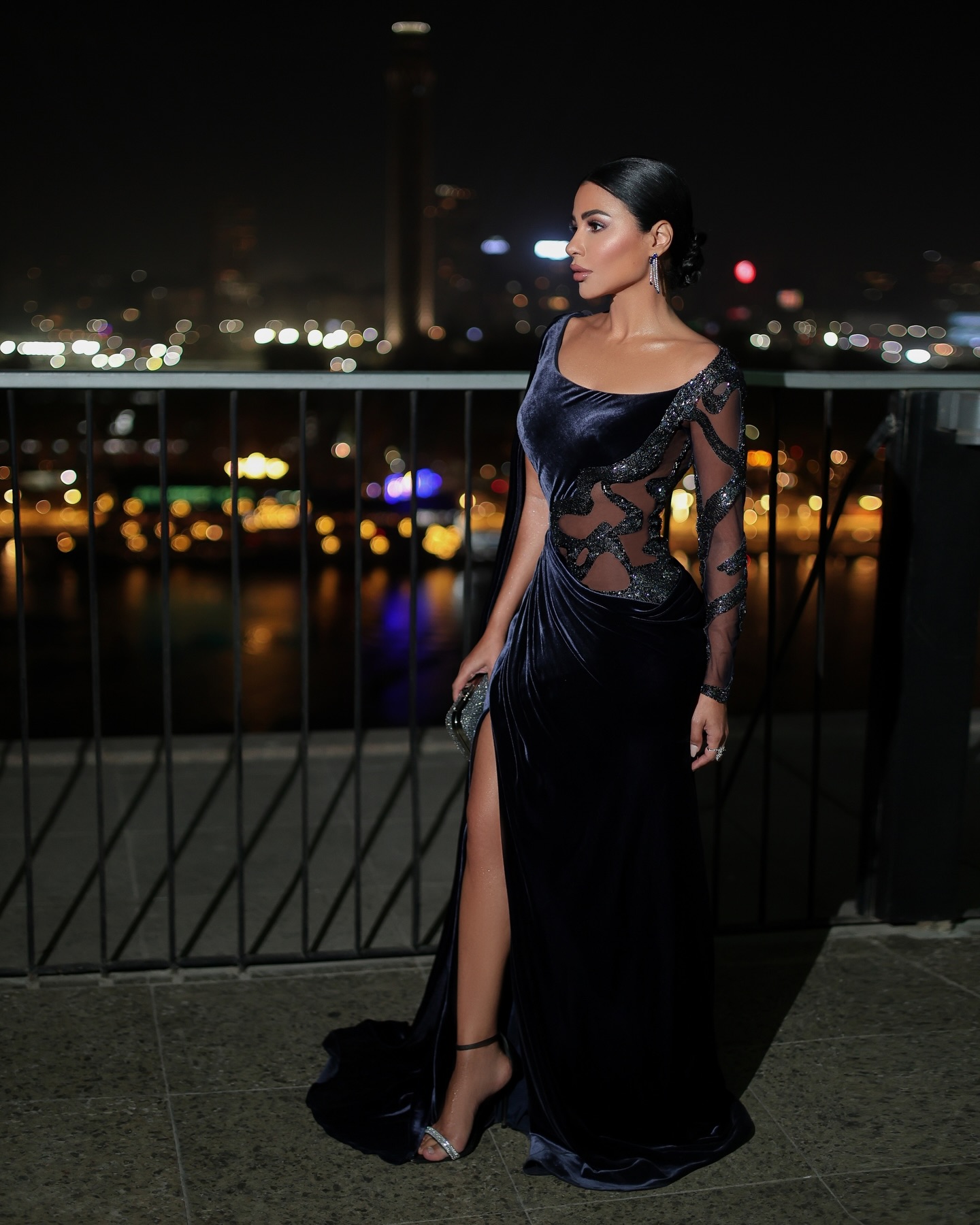 مهيرة عبد العزيز بالمخمل الفاخر من جيمي معلوف (إنستغرام)