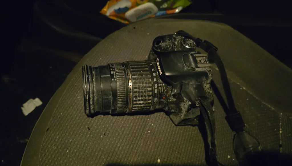 صحافيون جرحى وتضرّر معدات المهنة جراء الغارة الإسرائيلية في قناريت (صور - فيديو)