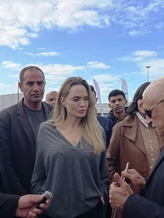 أنجلينا جولي في رفح 2026 (انستغرام)