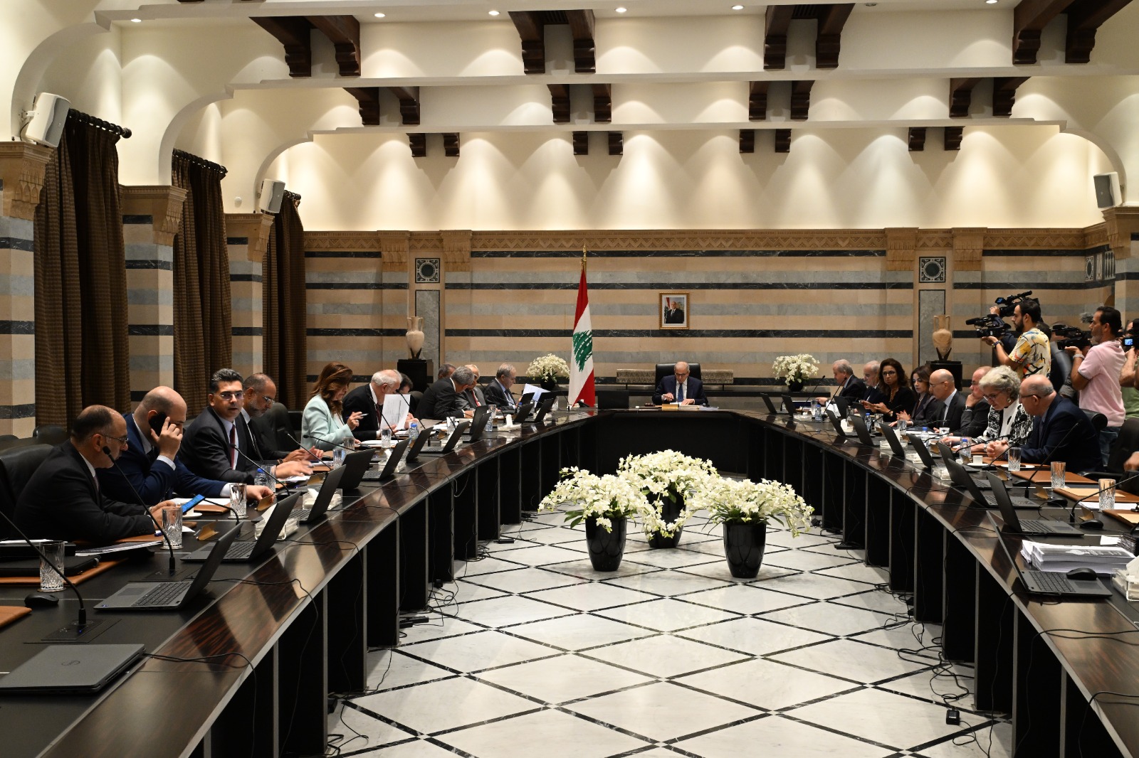 جلسة لمجلس الوزراء (نبيل اسماعيل).