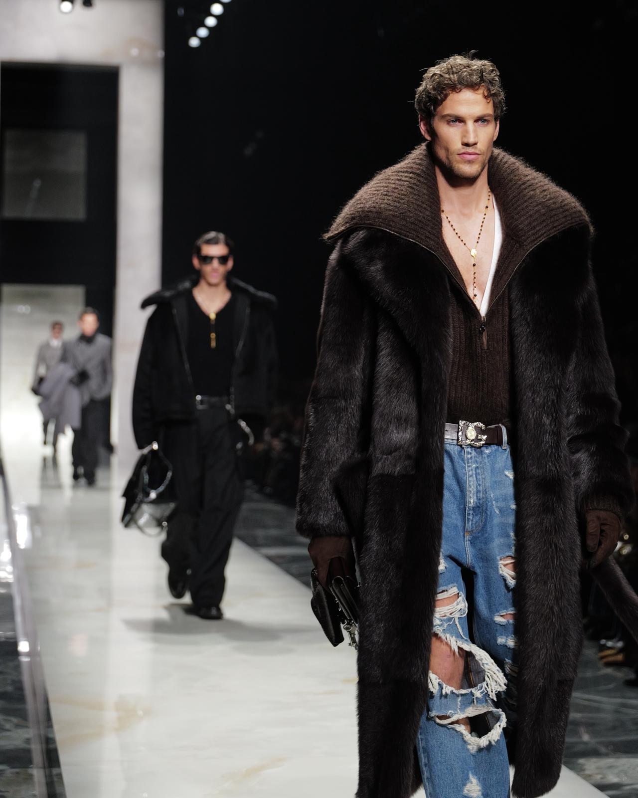 من عرض دولتشي أند غابانا لخريف وشتاء 2026 و2027 في ميلانو (إنستغرام)