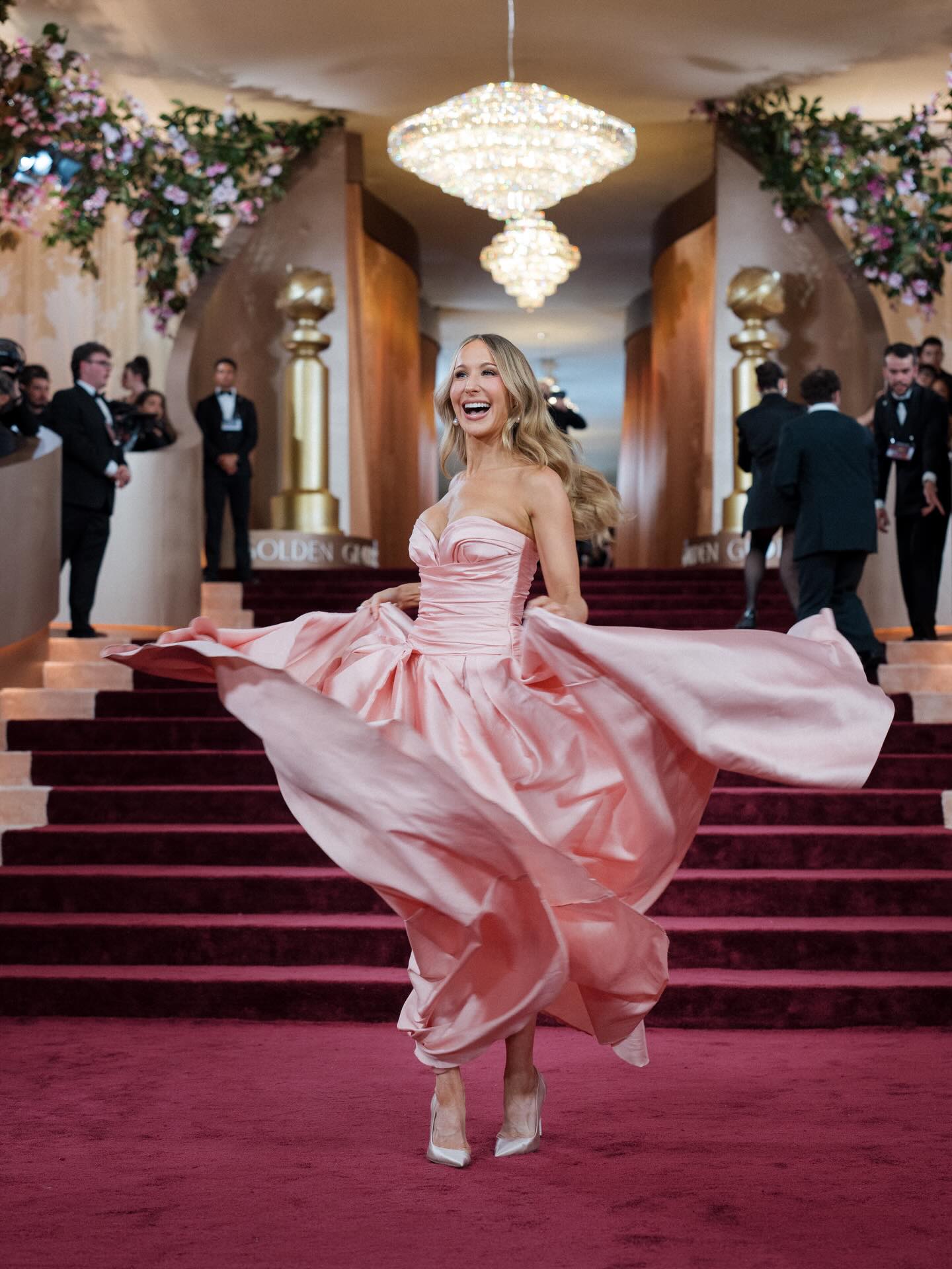 نيكي غلاسر بتصميم زهير مراد (إنستغرام)