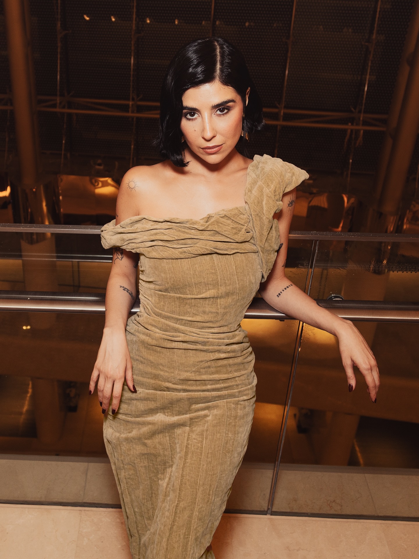 النيود من أكثر الألوان حضوراً في عروض الأزياء العالمية (إنستغرام)