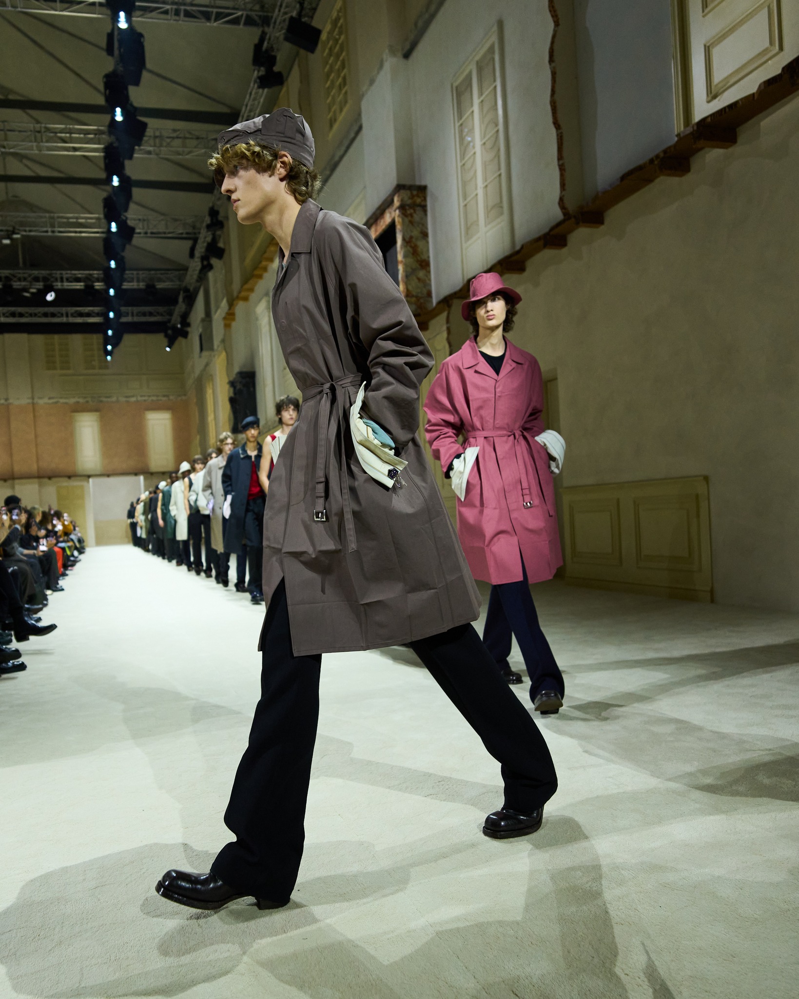 من عرض برادا لخريف وشتاء 2026 و2027 في ميلانو (إنستغرام)