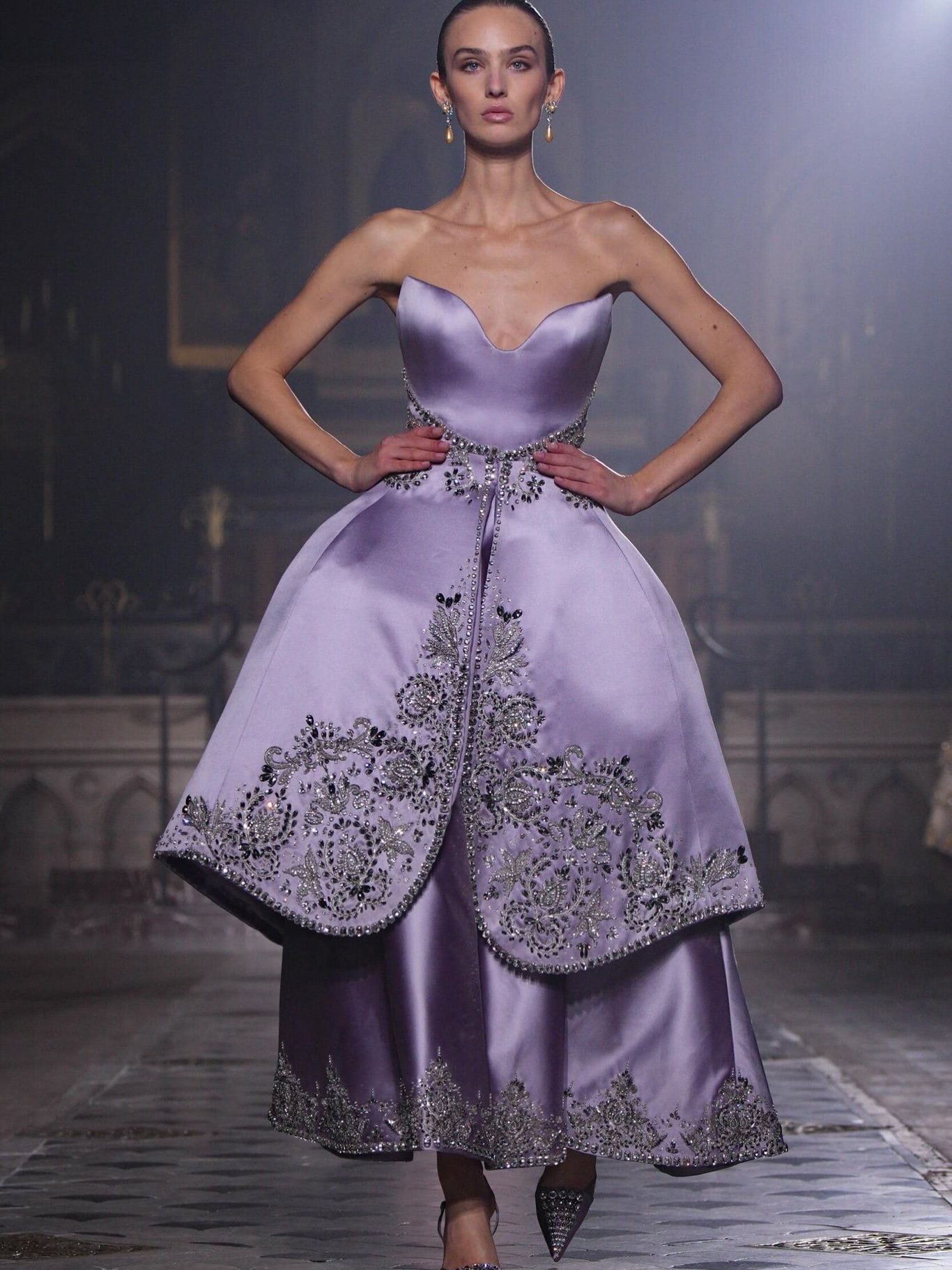 من مجموعة الحب لدار جورج حبيقة في أسبوع الخياطة الراقية في باريس (إنستغرام)