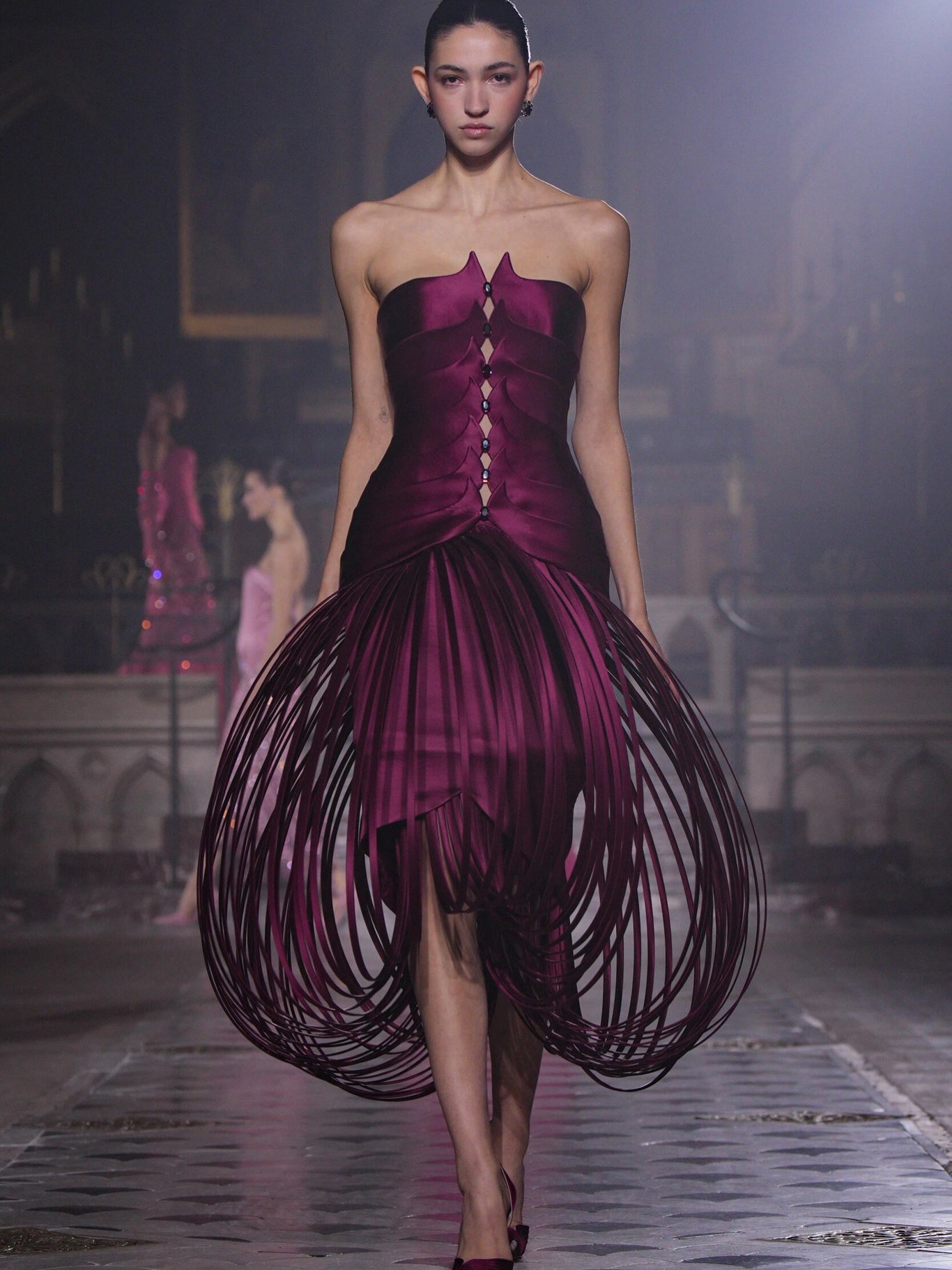 من مجموعة الحب لدار جورج حبيقة في أسبوع الخياطة الراقية في باريس (إنستغرام)