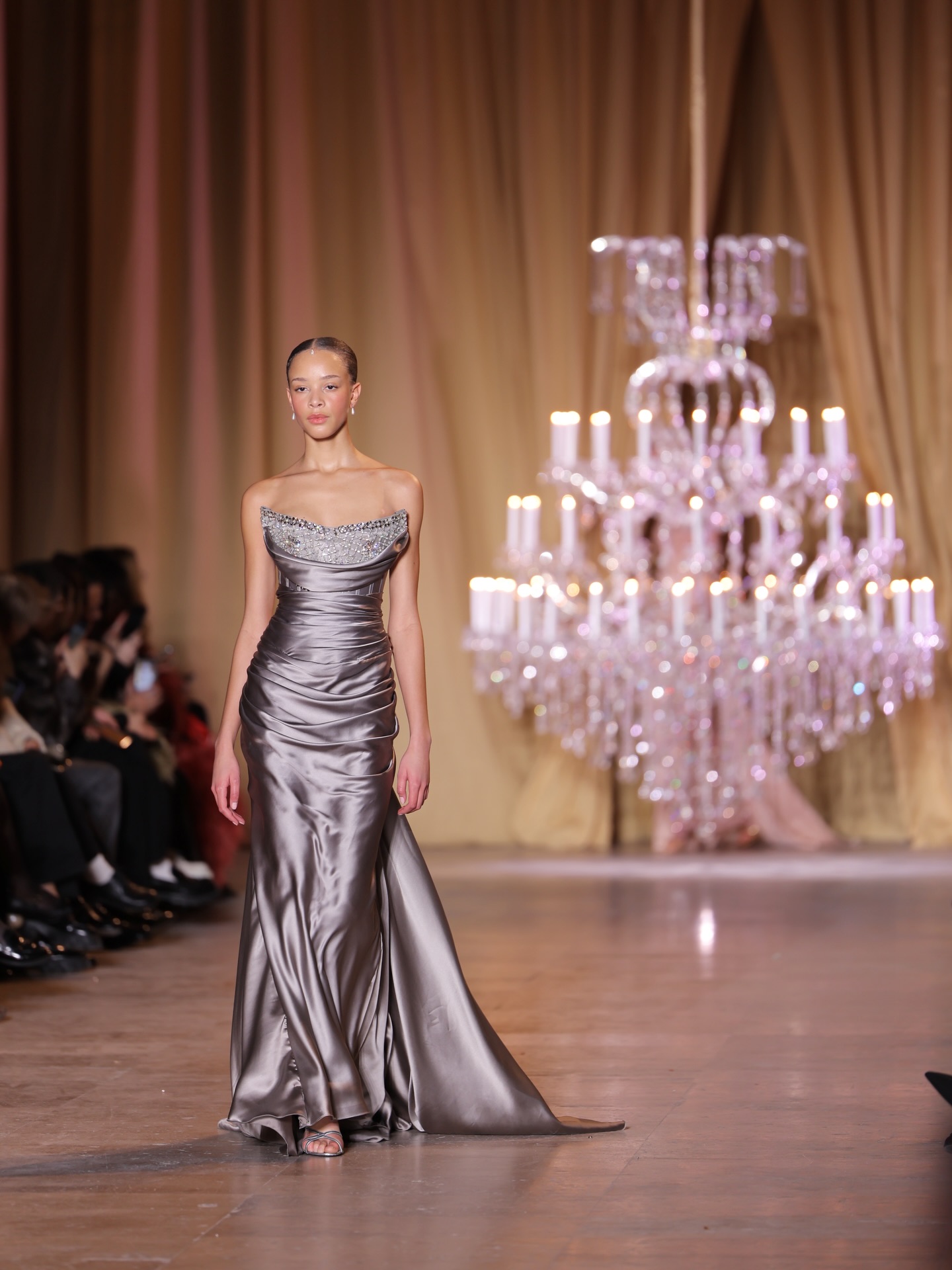 من مجموعة زهير مراد للخياطة الراقية لربيع وصيف 2026 (تصوير باتريك صوايا)