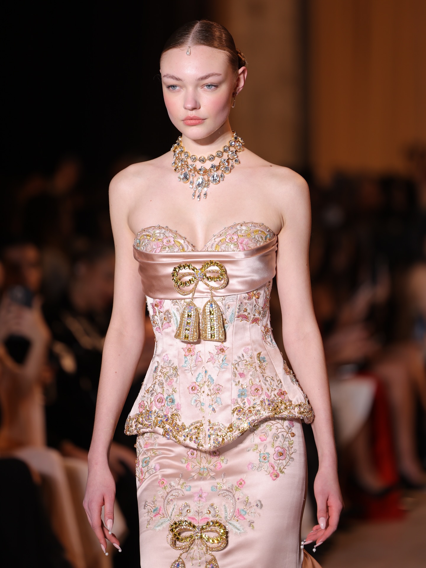 من مجموعة زهير مراد للخياطة الراقية لربيع وصيف 2026 (تصوير باتريك صوايا)