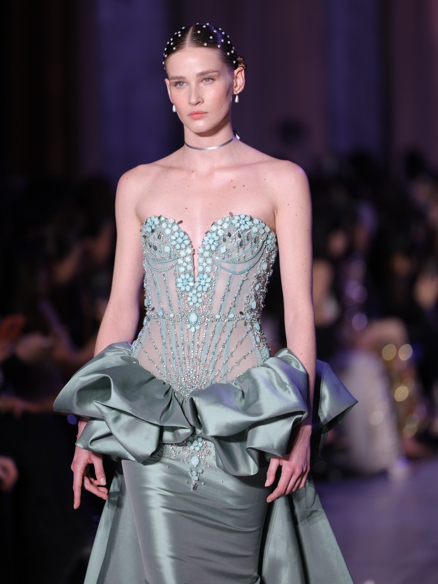 من مجموعة زهير مراد للخياطة الراقية لربيع وصيف 2026 (تصوير باتريك صوايا)