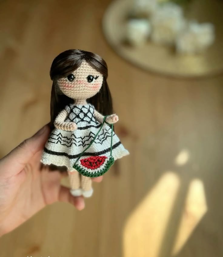 دمى الكروشيه الفلسطينيّة (Pinterest)