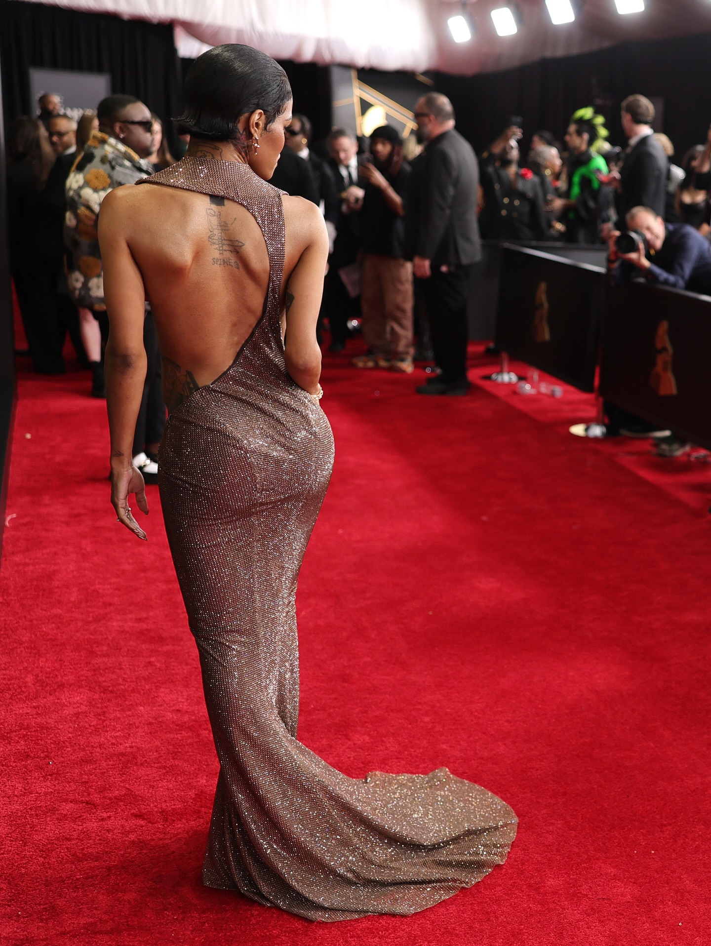 تيانا تايلور بتصميم توم فورد (إنستغرام)