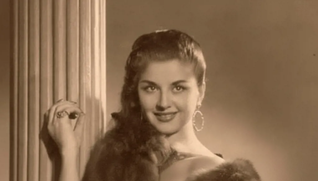 مئوية منصور الرحباني (الحلقة 8 - الأَخيرة): منصور باللباس الروسيّ وشاربَيْن وهْميَّيْن