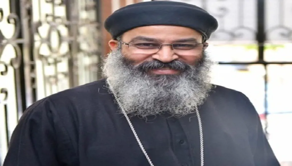 "سقط من شرفة منزله"... مصرع كاهن كنيسة مارجرجس في الاسكندرية