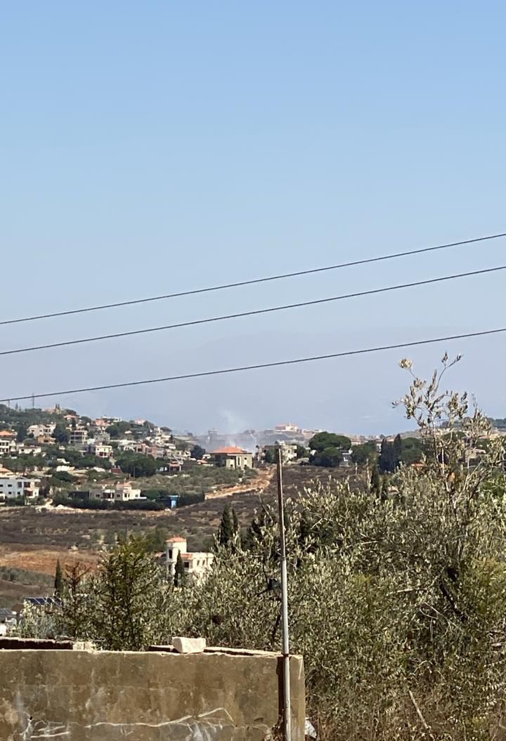 غارة من مسيَّرة إسرائيلية على أطراف صير الغربية (إكس).