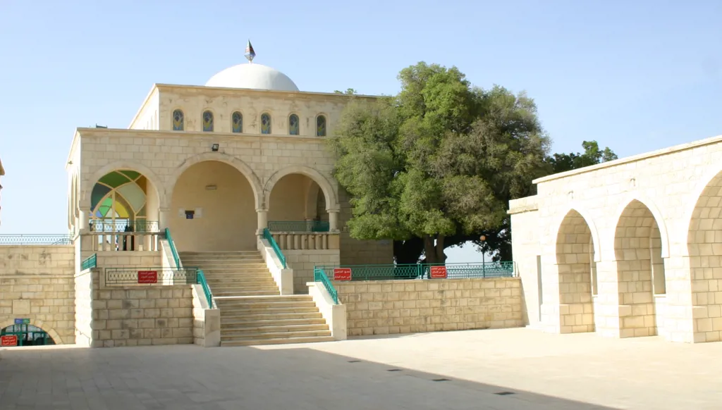 نشتكين الدَرَزي: مراجعة نقديّة لرواية انتقاله إلى بلاد الشّام في ضوء المصادر المعاصرة