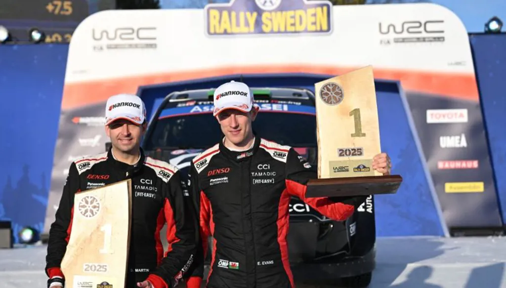 الويلزي إيفانز يتوج بلقب رالي السويد وينفرد بصدارة الترتيب العام