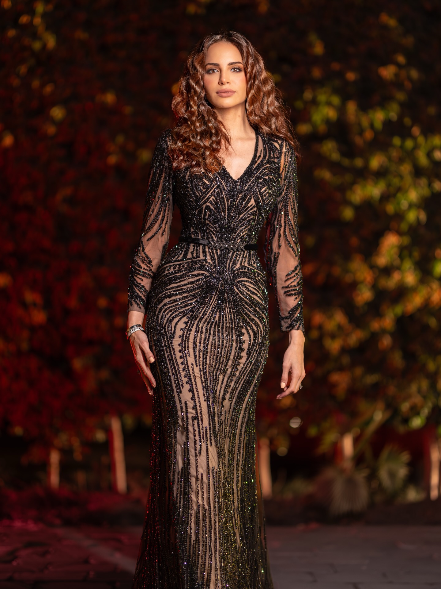 آمال ماهر بتصميم زياد نكد (تصوير فهد الصياد)