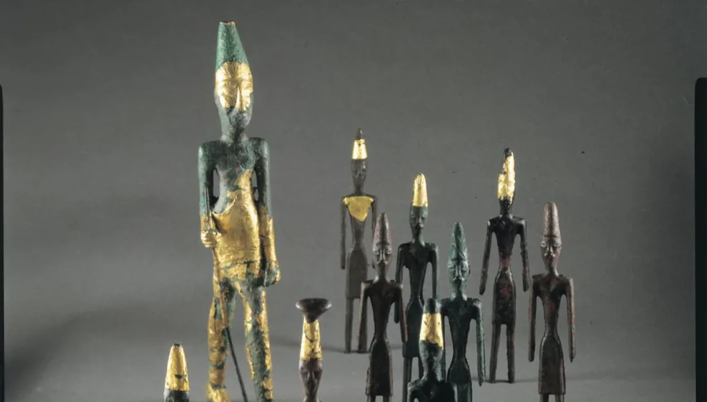 بيبلوس اللبنانية في معهد العالم العربي... رحلة عبر 9 آلاف عام و400 قطعة أثرية