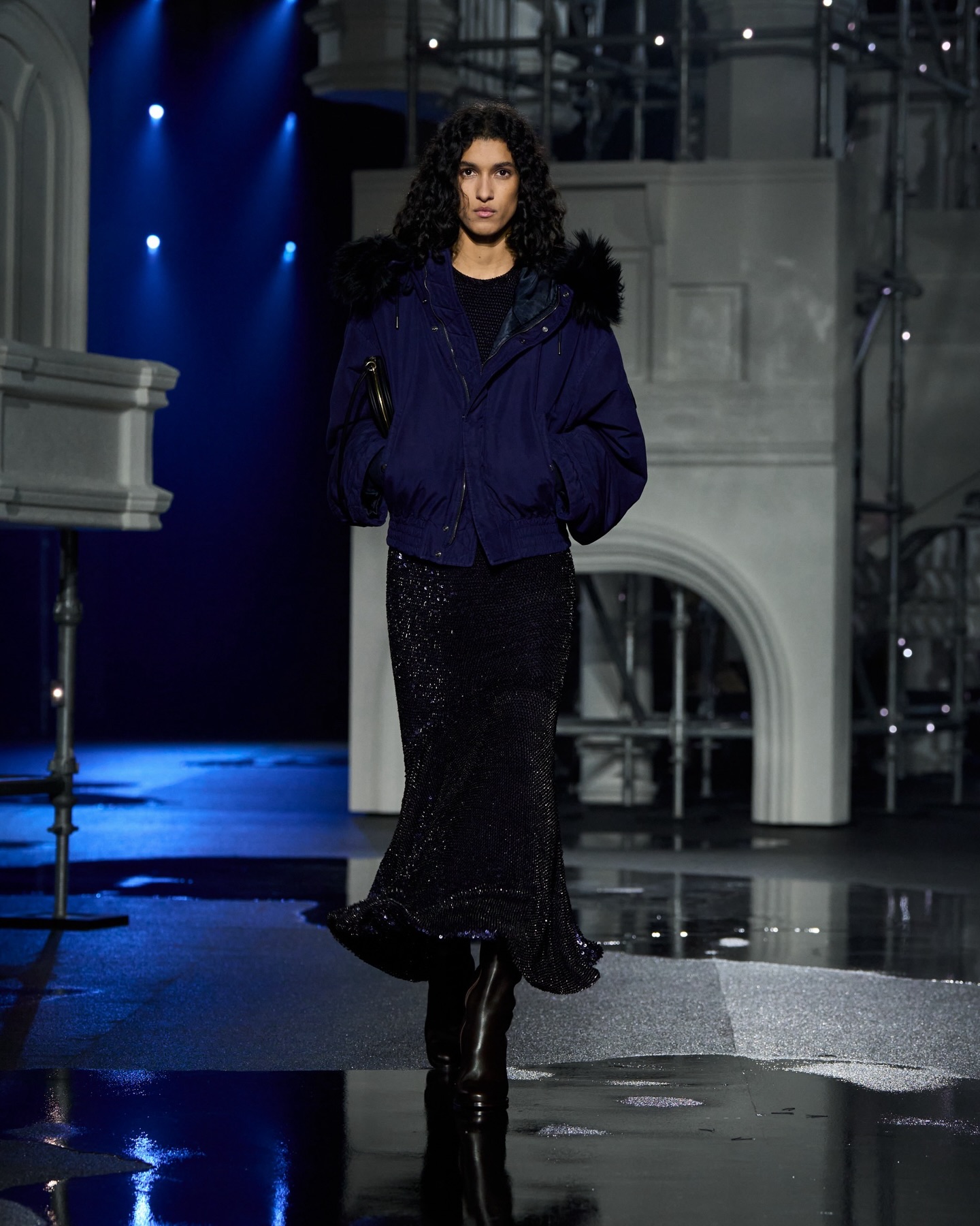 من عرض أزياء Burberry ضمن أسبوع الموضة في لندن (إنستغرام)