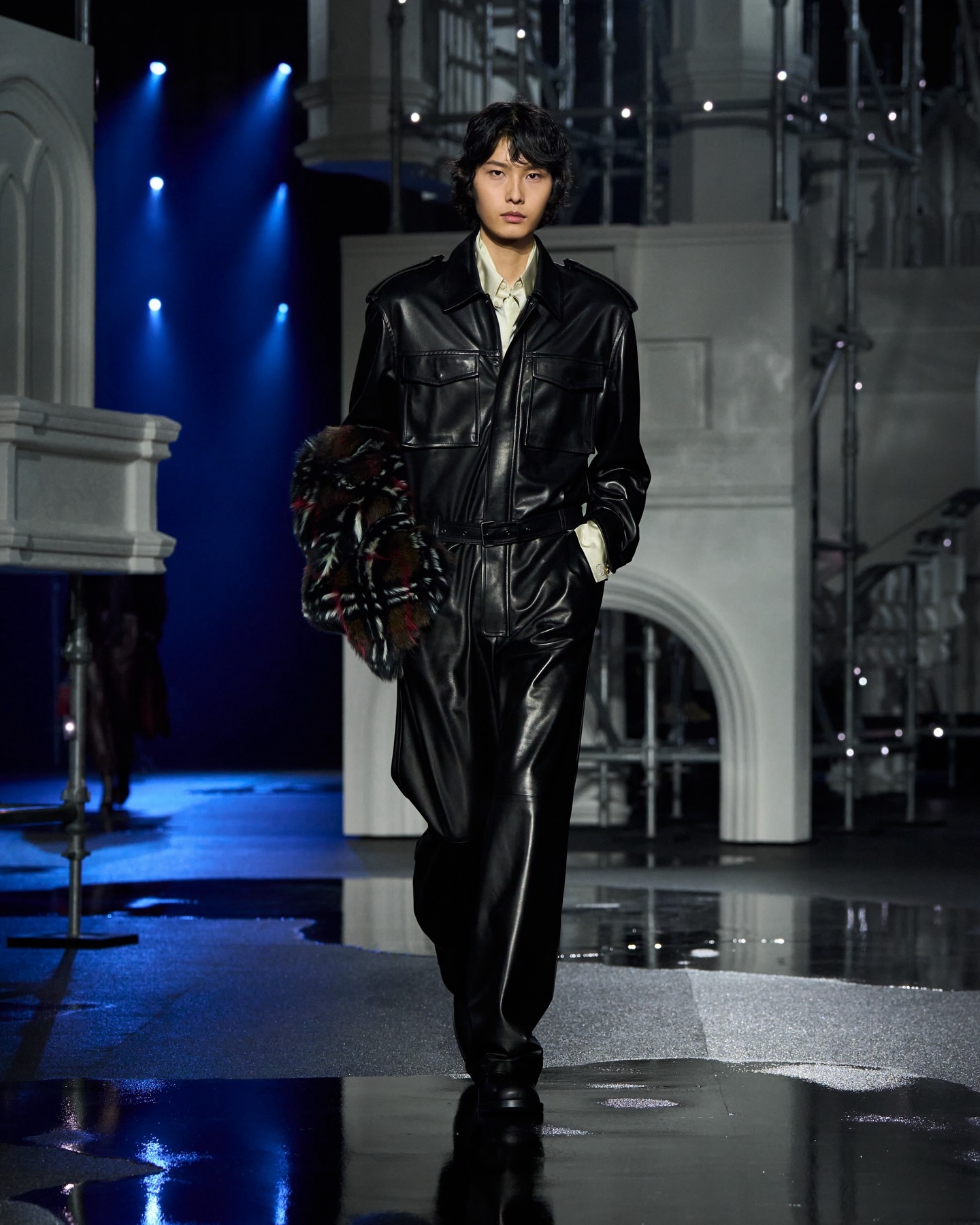 من عرض أزياء Burberry ضمن أسبوع الموضة في لندن (إنستغرام)