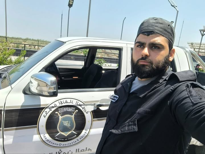 صورة عنصر في الأمن العام يقول ناشطون إنه قضى خلال اشتباكات جبلة.