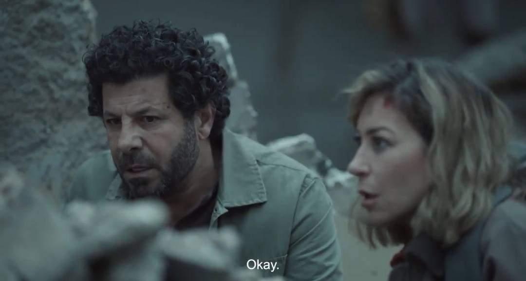 إياد نصار ومنة شلبي في “صحاب الأرض“. (مواقع التواصل)