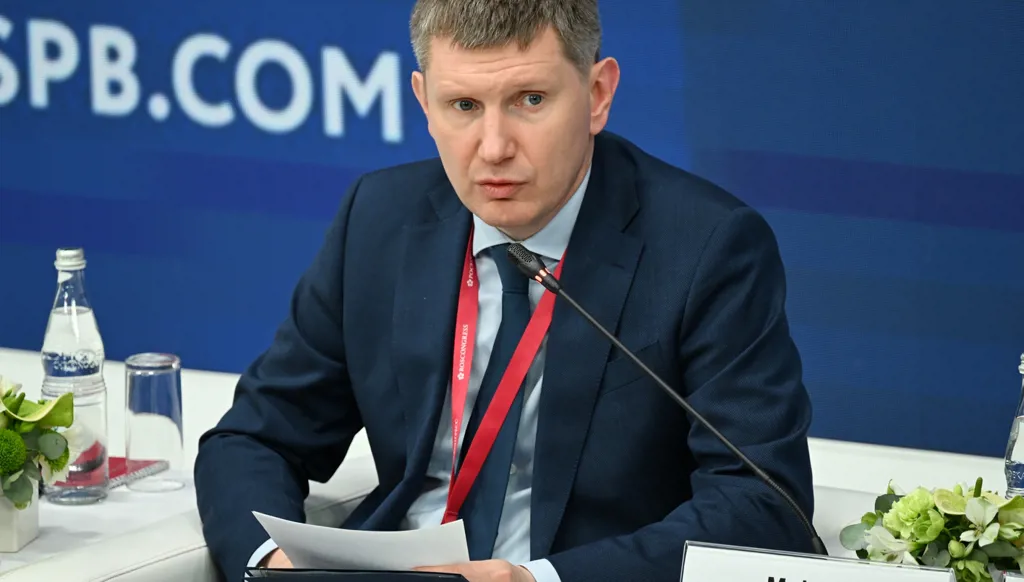 وزير روسي: الاقتصاد سيواصل التباطؤ خلال النصف الأول