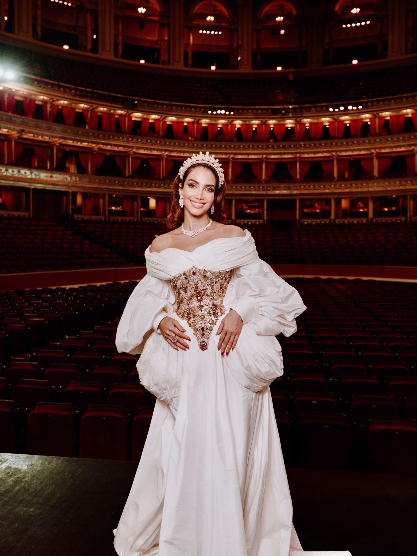 جيسيكا قهواتي بتصميم خالد ومروان (إنستغرام)