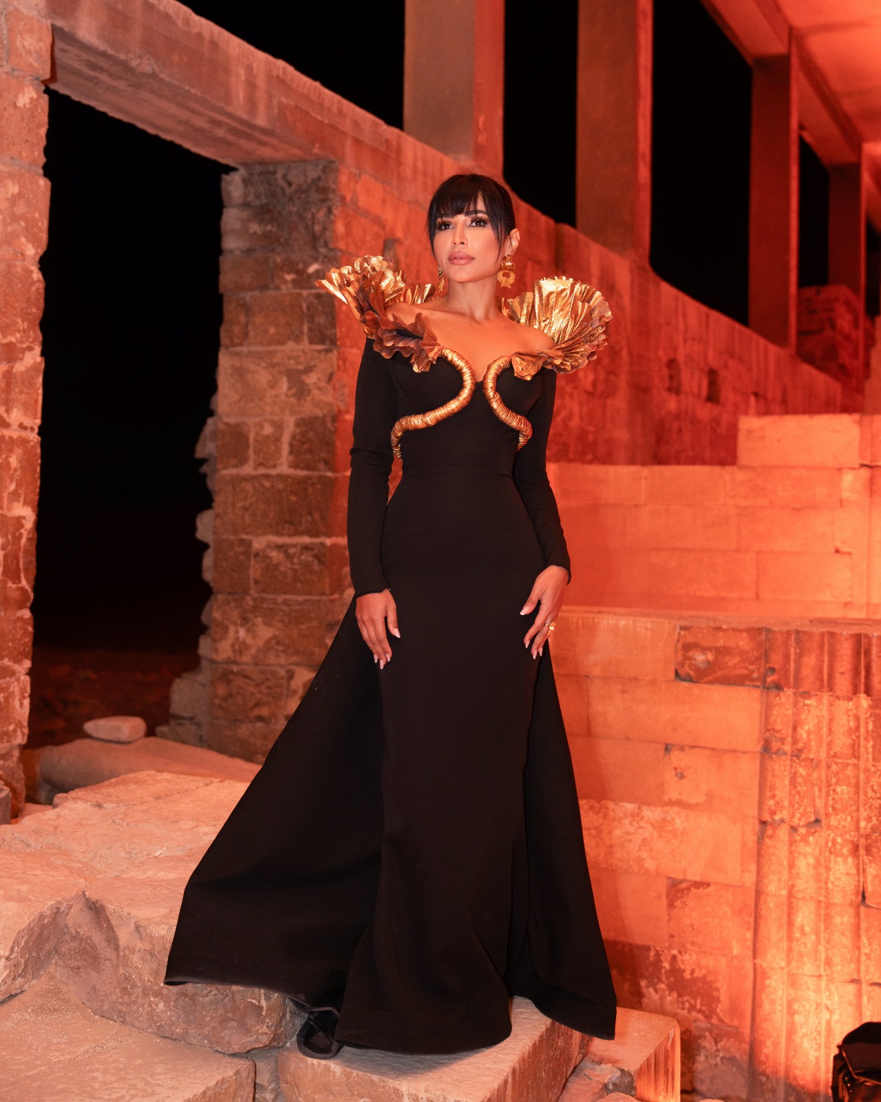 مهيرة عبد العزيز بتصميم فؤاد سركيس (إنستغرام)