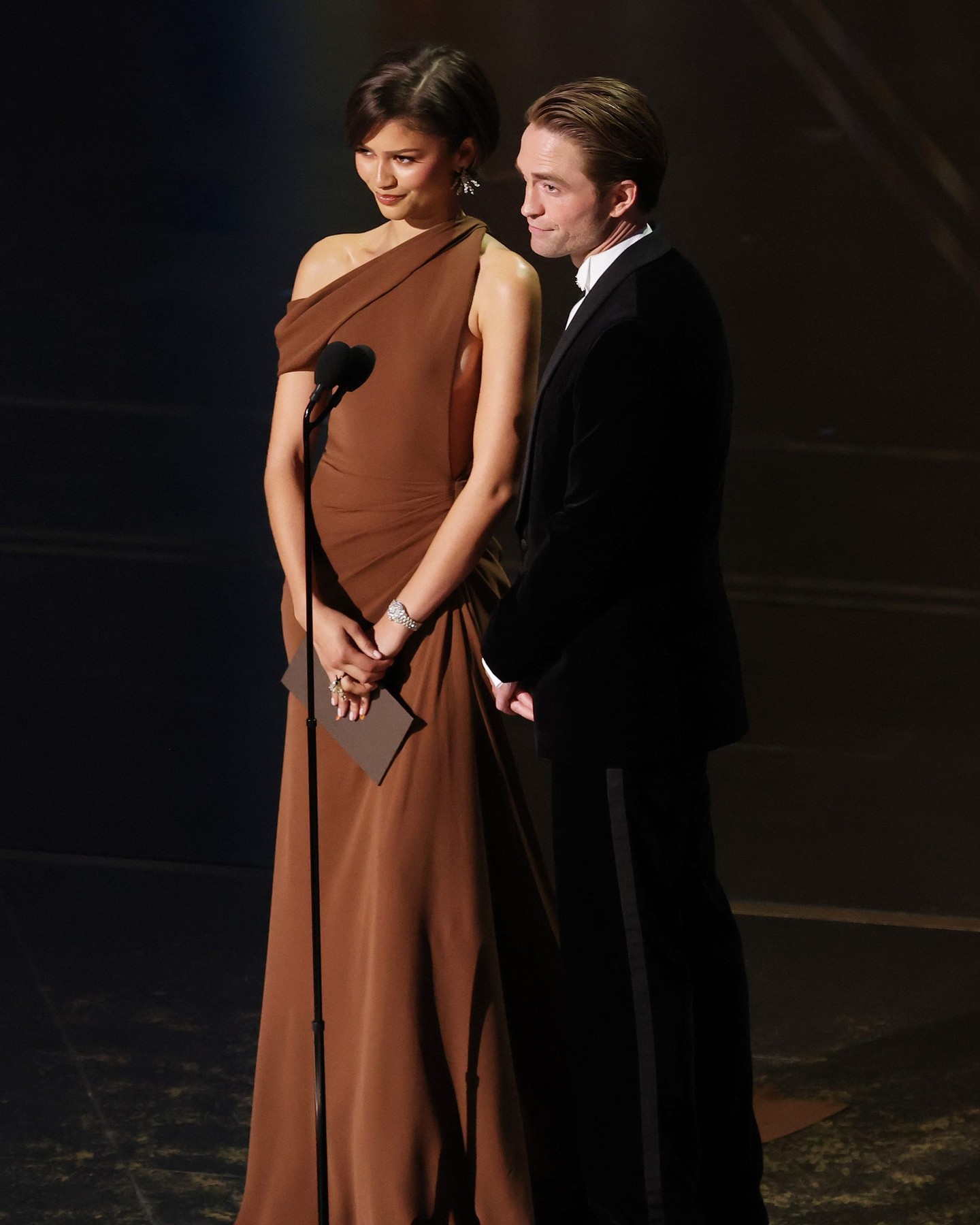 زندايا بتصميم لويس فويتون (إنستغرام)